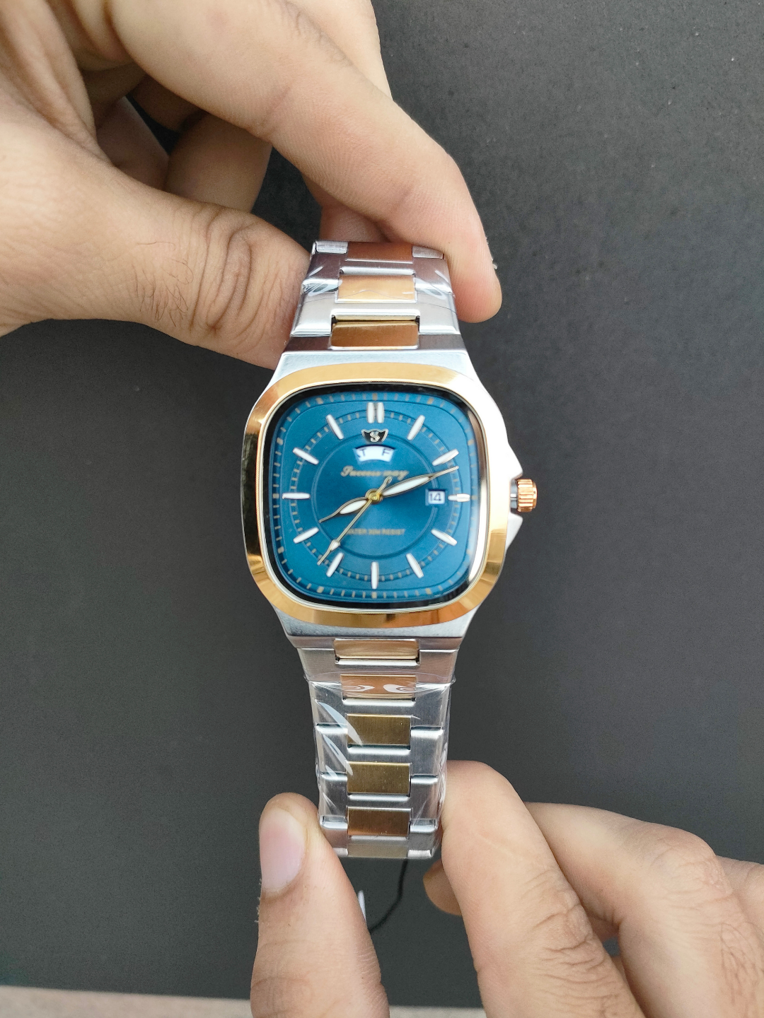 Success Way Men's Two-Tone Blue Dial Cushion Case Watch